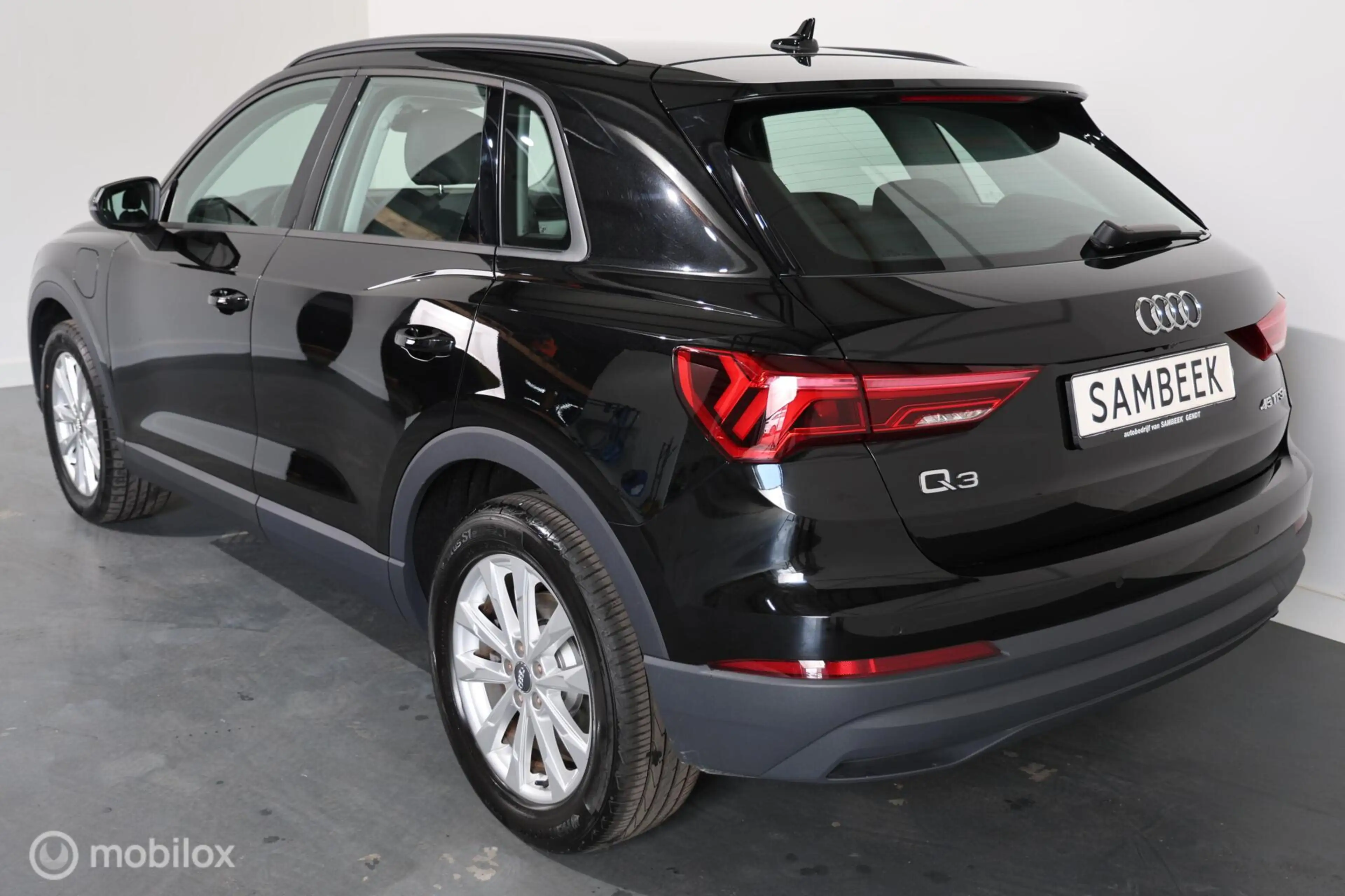 Audi Q3 45 TFSI e Advanced edition - Camera - Stoelverwarm — photo 7