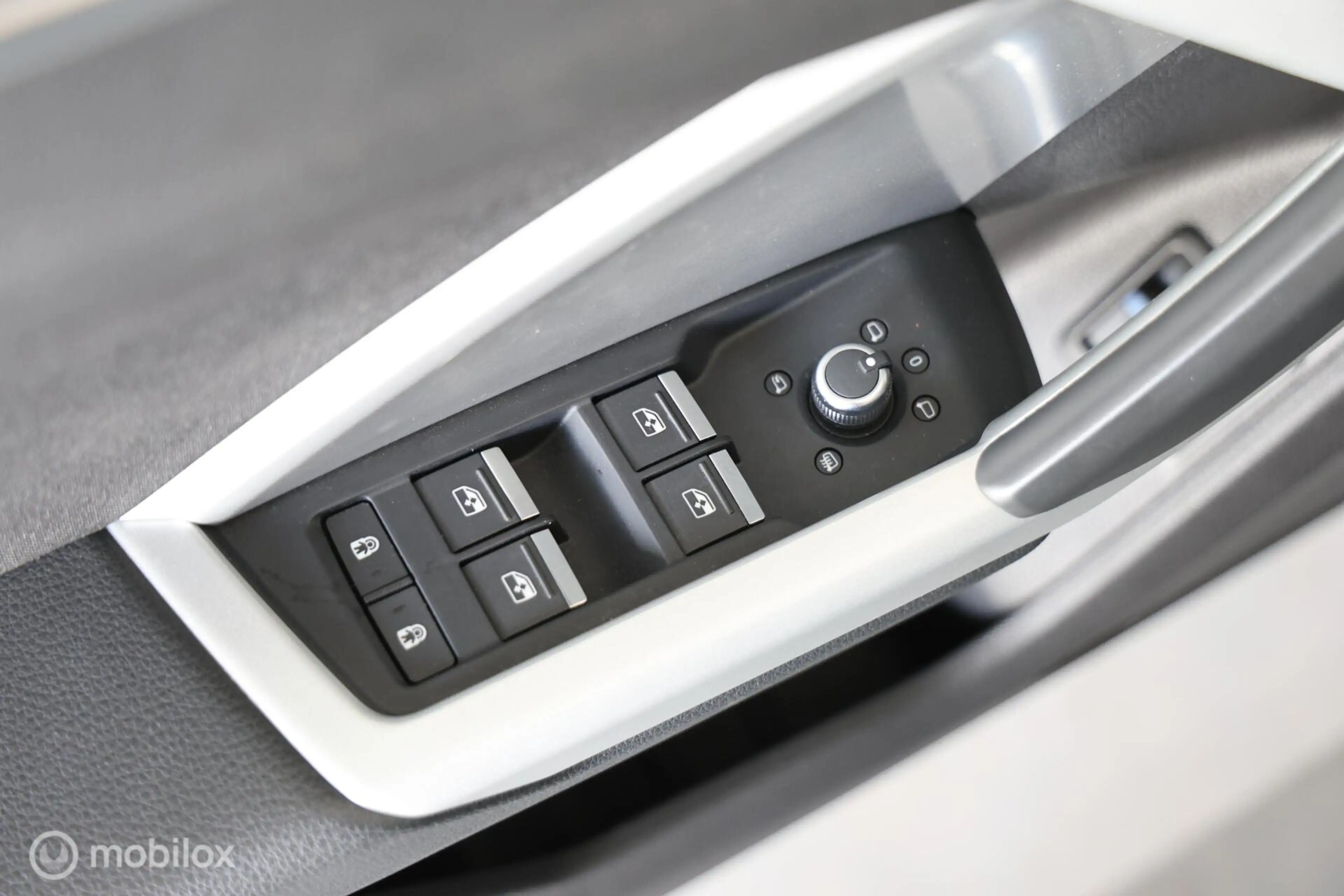 Audi Q3 45 TFSI e Advanced edition - Camera - Stoelverwarm — photo 28