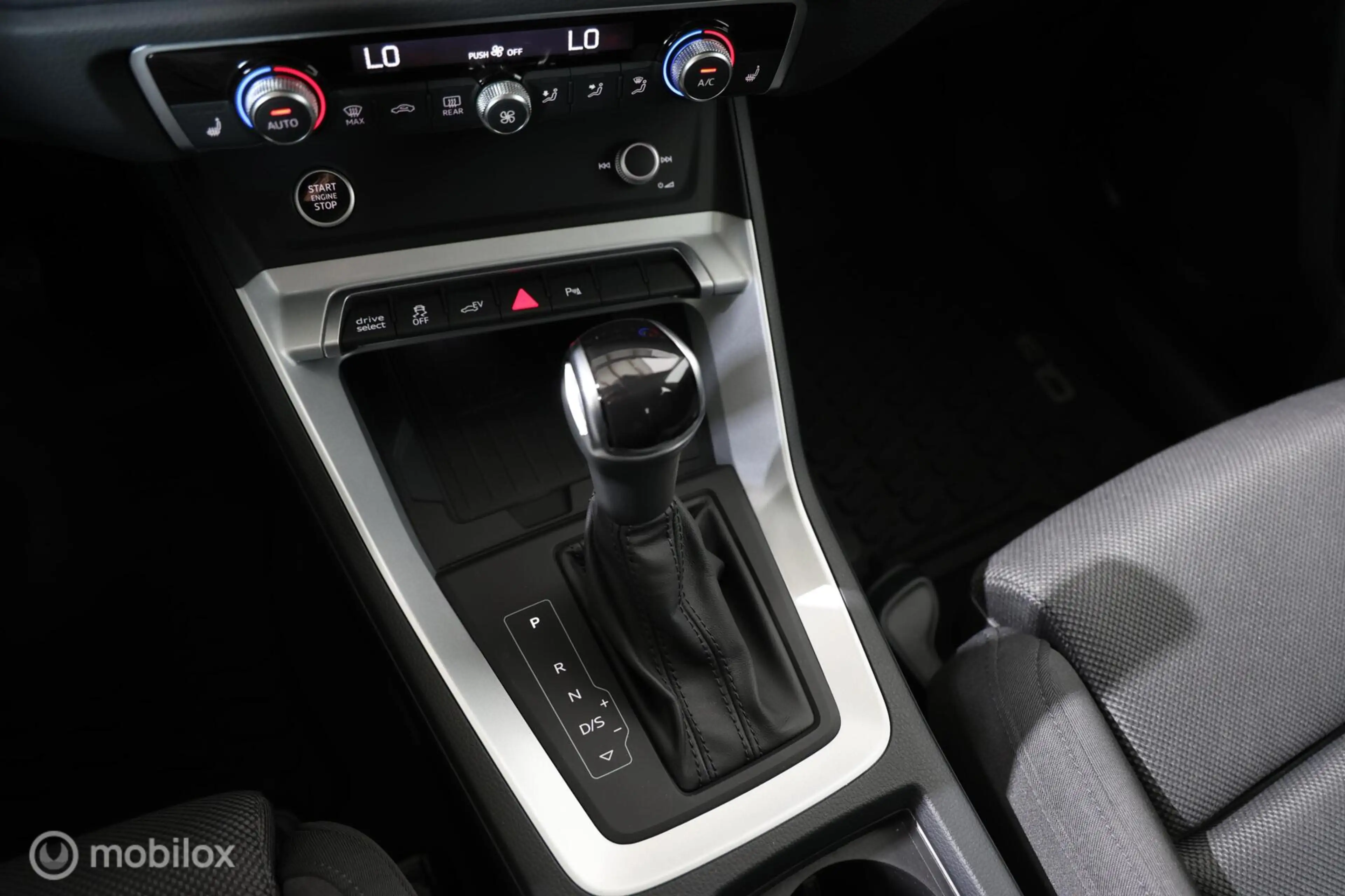 Audi Q3 45 TFSI e Advanced edition - Camera - Stoelverwarm — photo 27