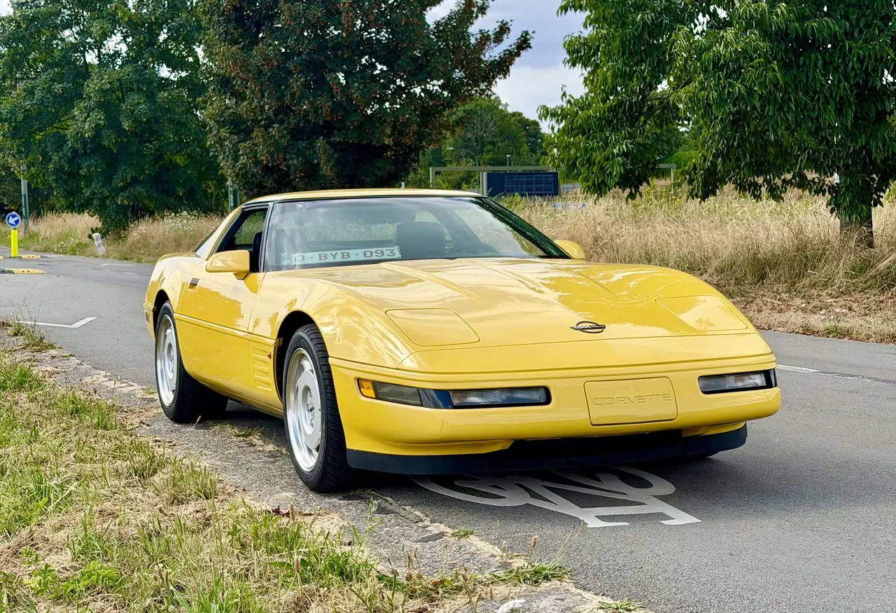 Corvette C4 RARE YELLOW | SPORT SEATS | 6-SPEED MANUAL, foto 2