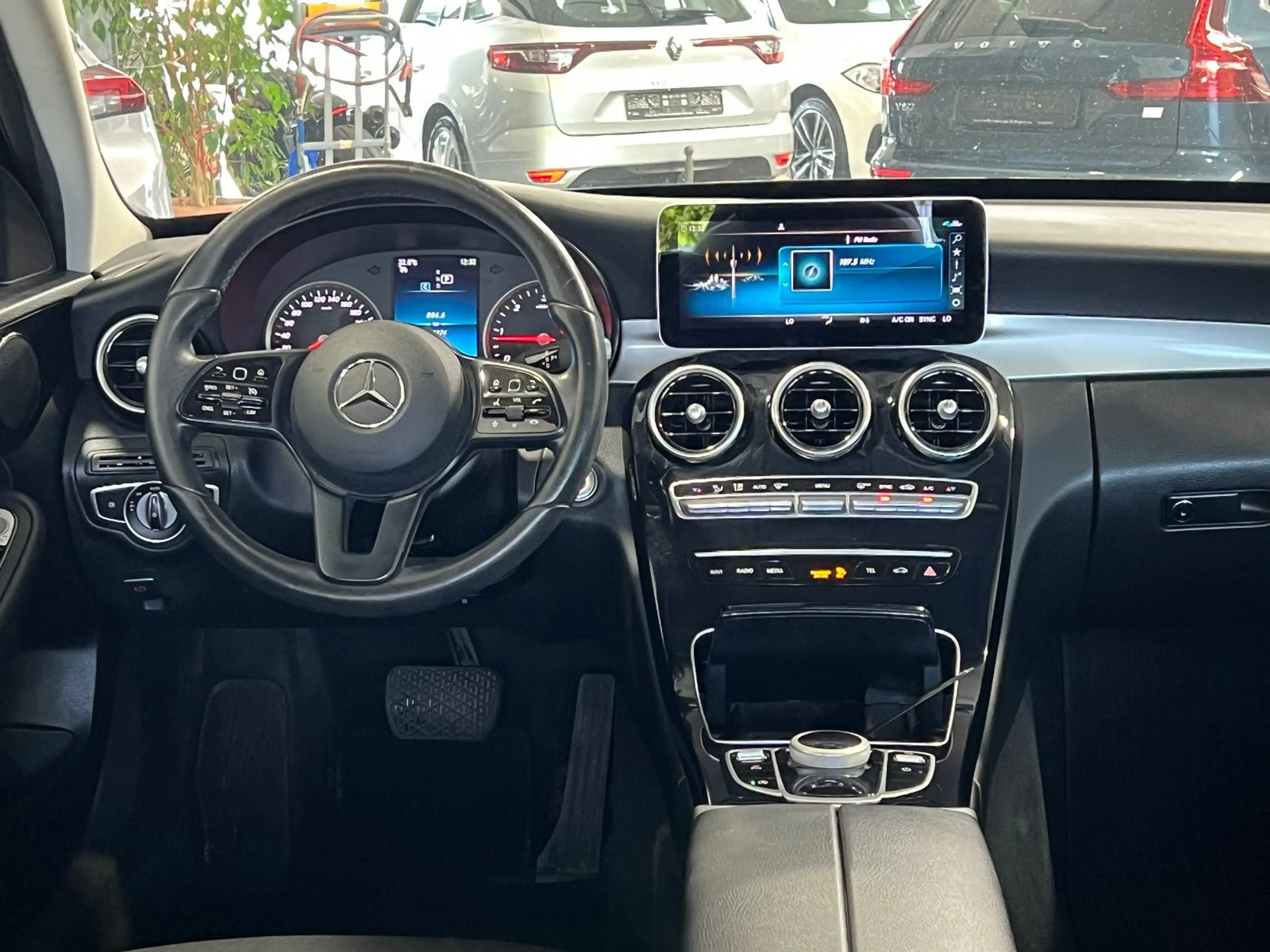 Mercedes-Benz C 200 d T Automatik **Navi*LED*SHZ*Temp** — photo 12