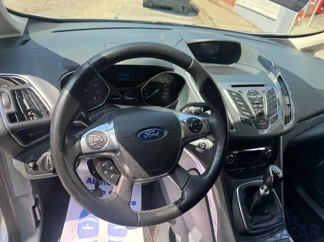 Ford C-Max view 8