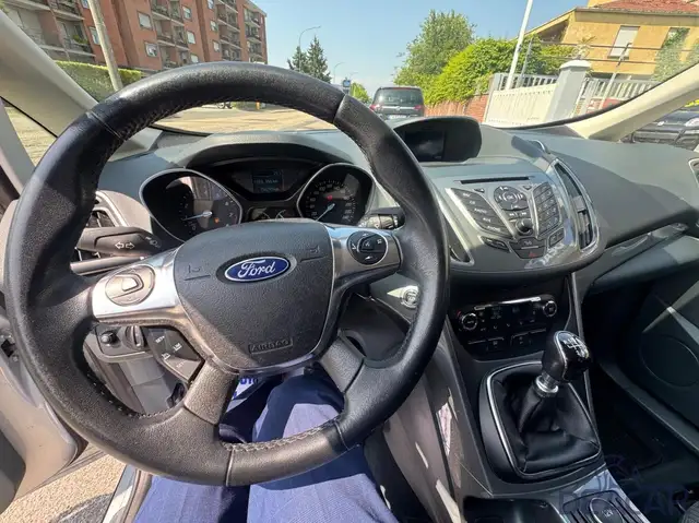 Ford C-Max view 9