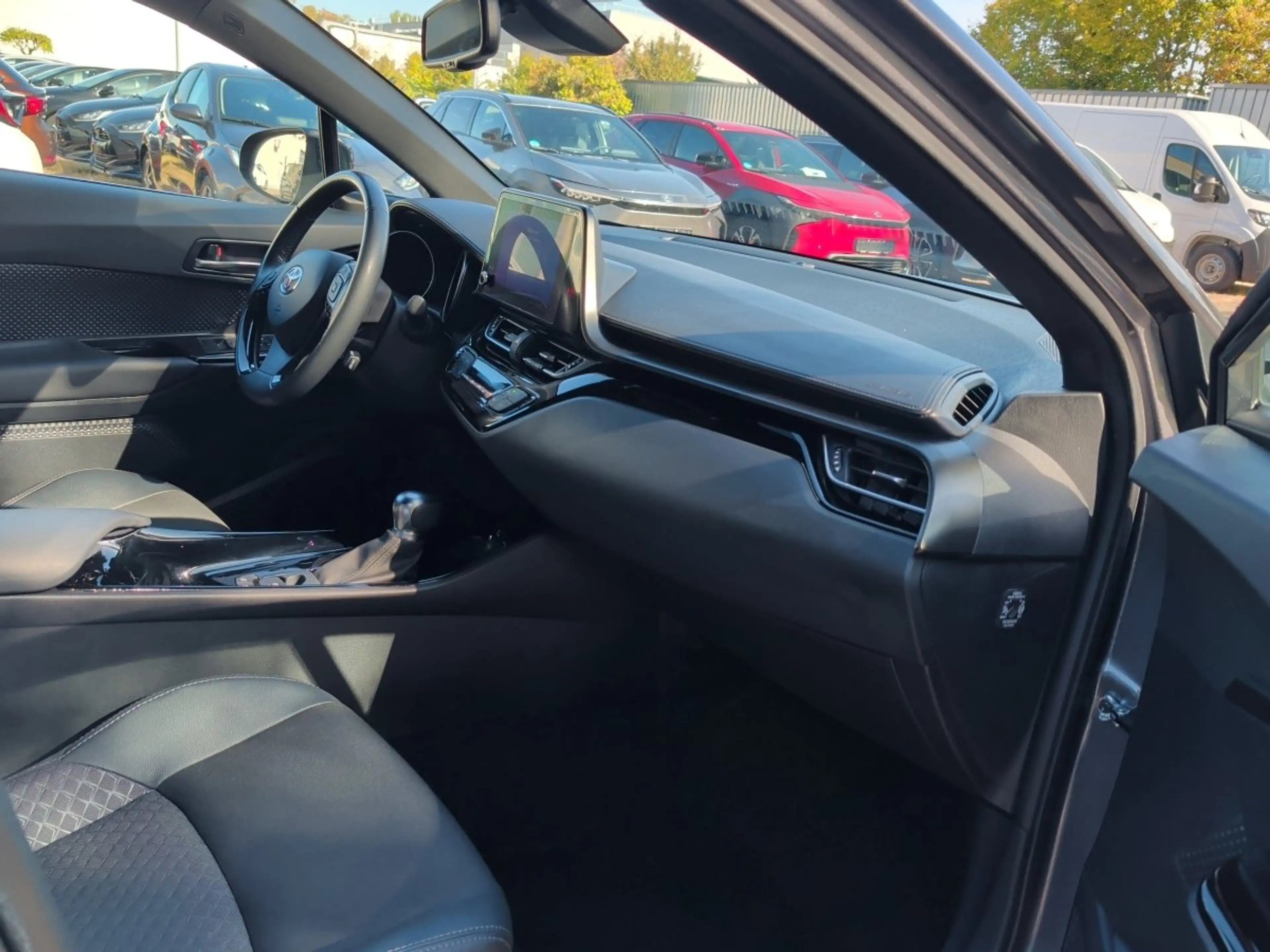 Toyota C-HR 2.0 Team D Navi Kamera AppleCarPlay Sitzhzg — photo 14