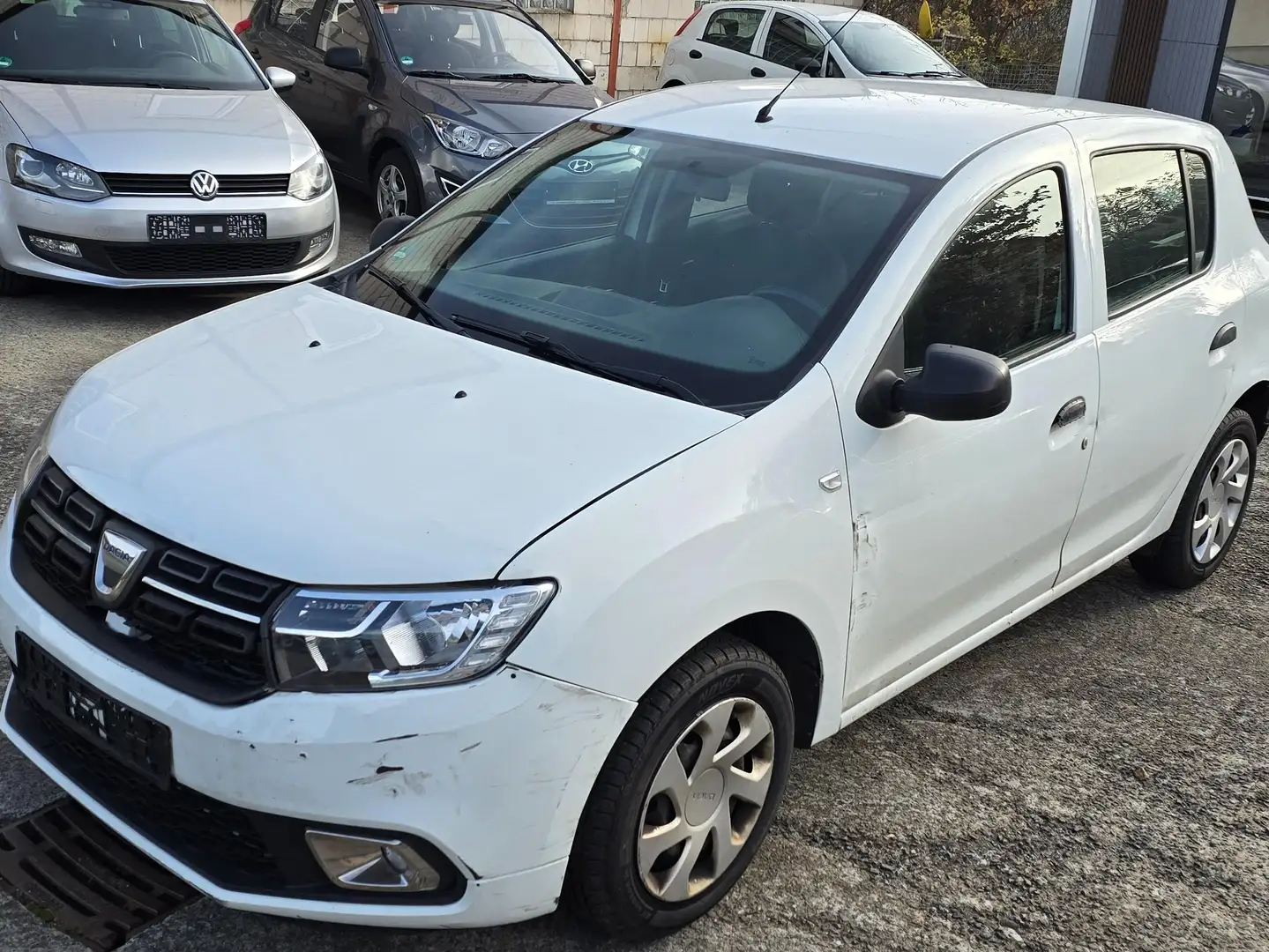 Dacia Sandero SCe 75 Essential Weiß - 2