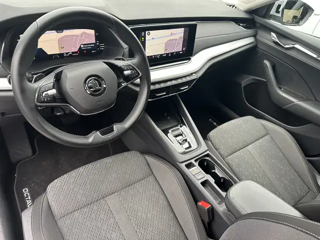 Skoda Octavia view 9