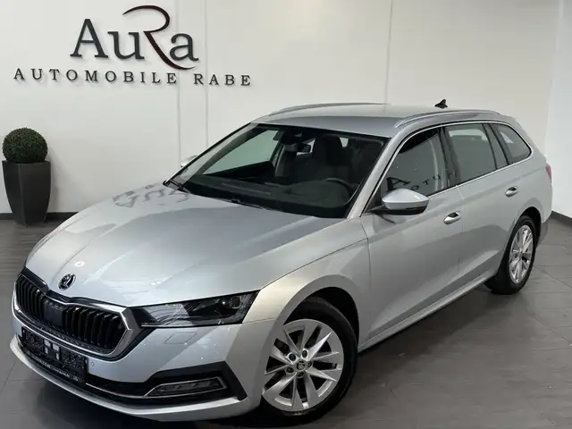 Skoda Octavia view 2
