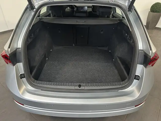 Skoda Octavia view 6