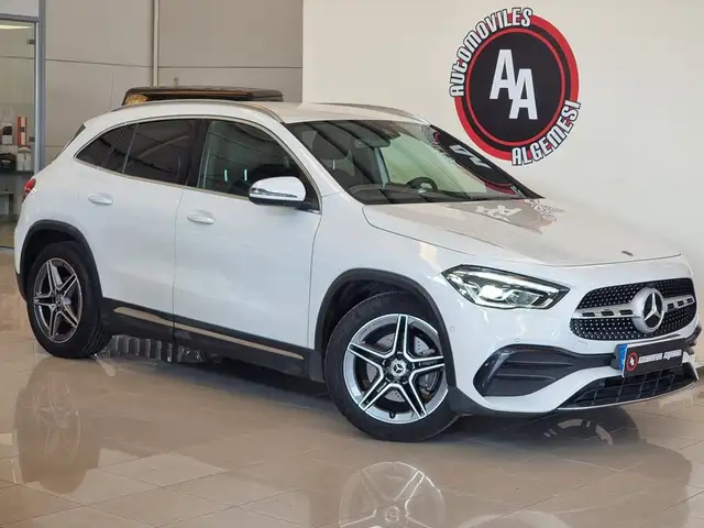 Mercedes-Benz GLA 180