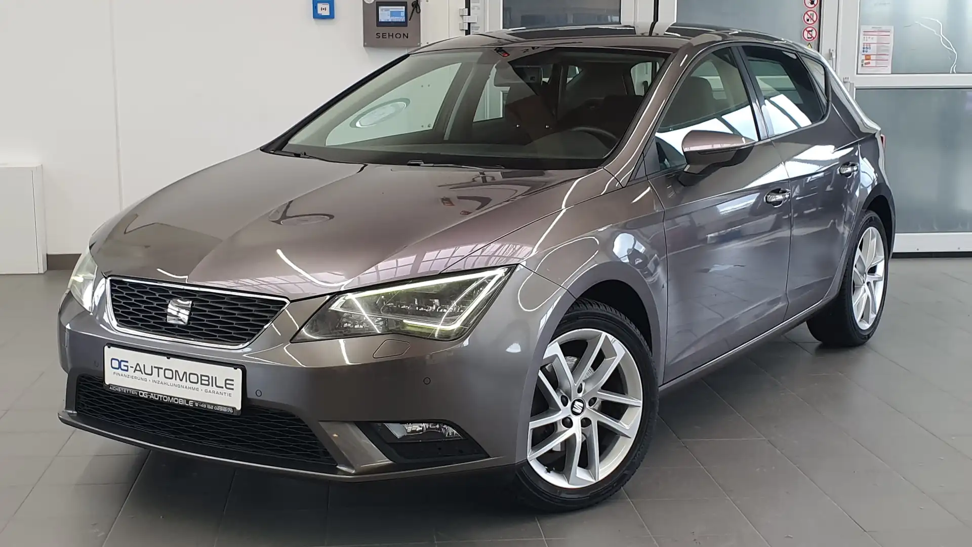 SEAT Leon 1.2 TSI Style*LED*NAVI*SHZ*PDC*Tempomat*Garantie Gris - 1