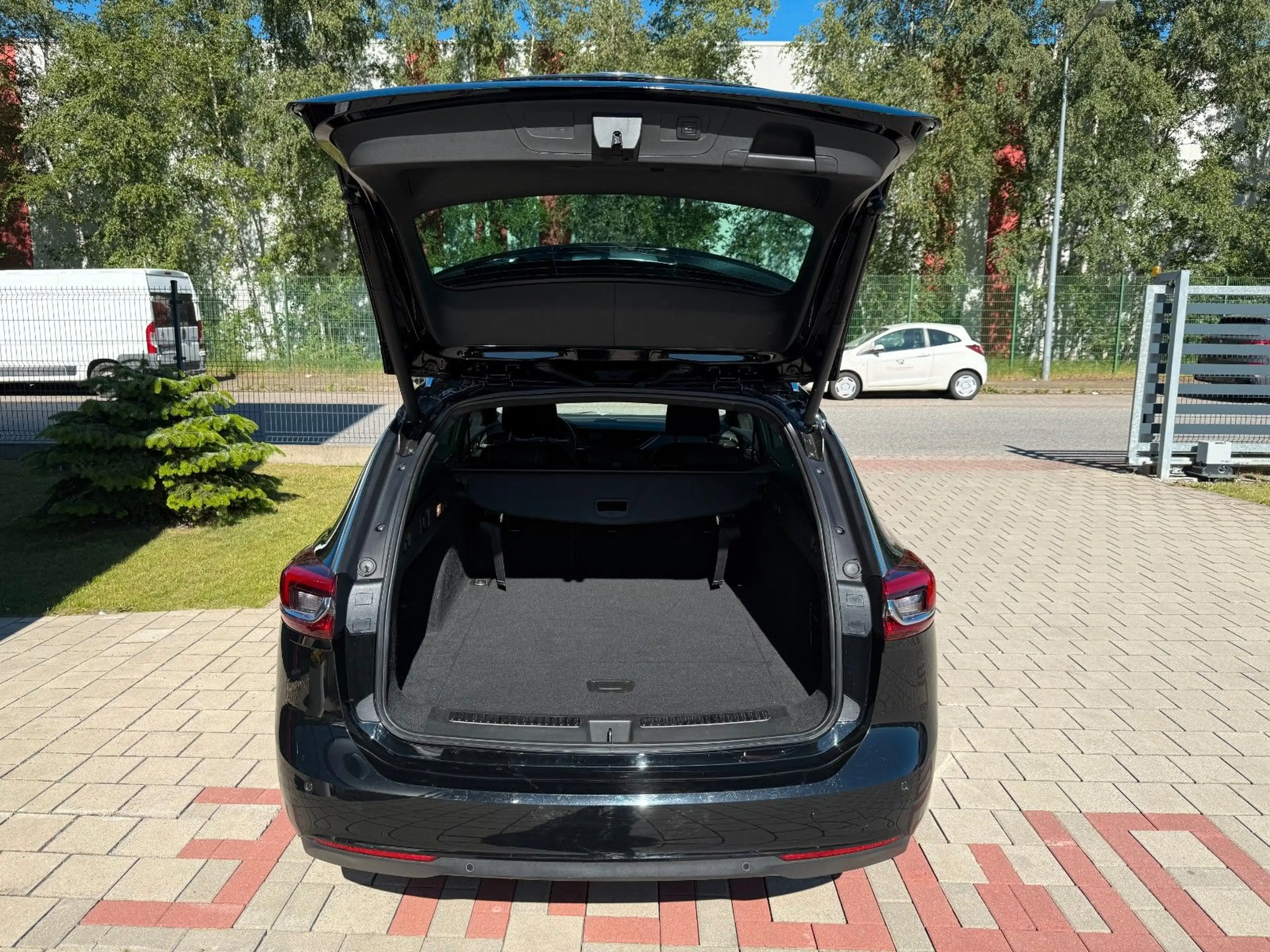 Opel Insignia B Sports Tourer Business(Tüv&Insp.neu) — photo 14