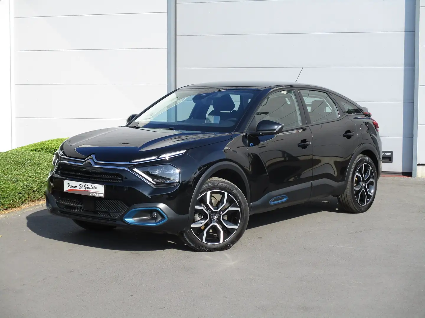 Citroen E-C4 Electric 50 kWh Shine Černá - 1
