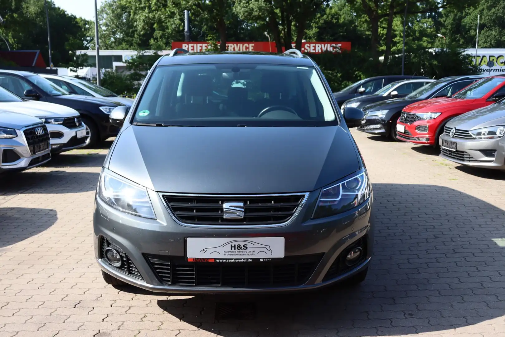 SEAT Alhambra 2.0 TDI DSG 7-SITZER*AHK*STANDHEIZUNG*PANO*CARPLAY Grau - 2