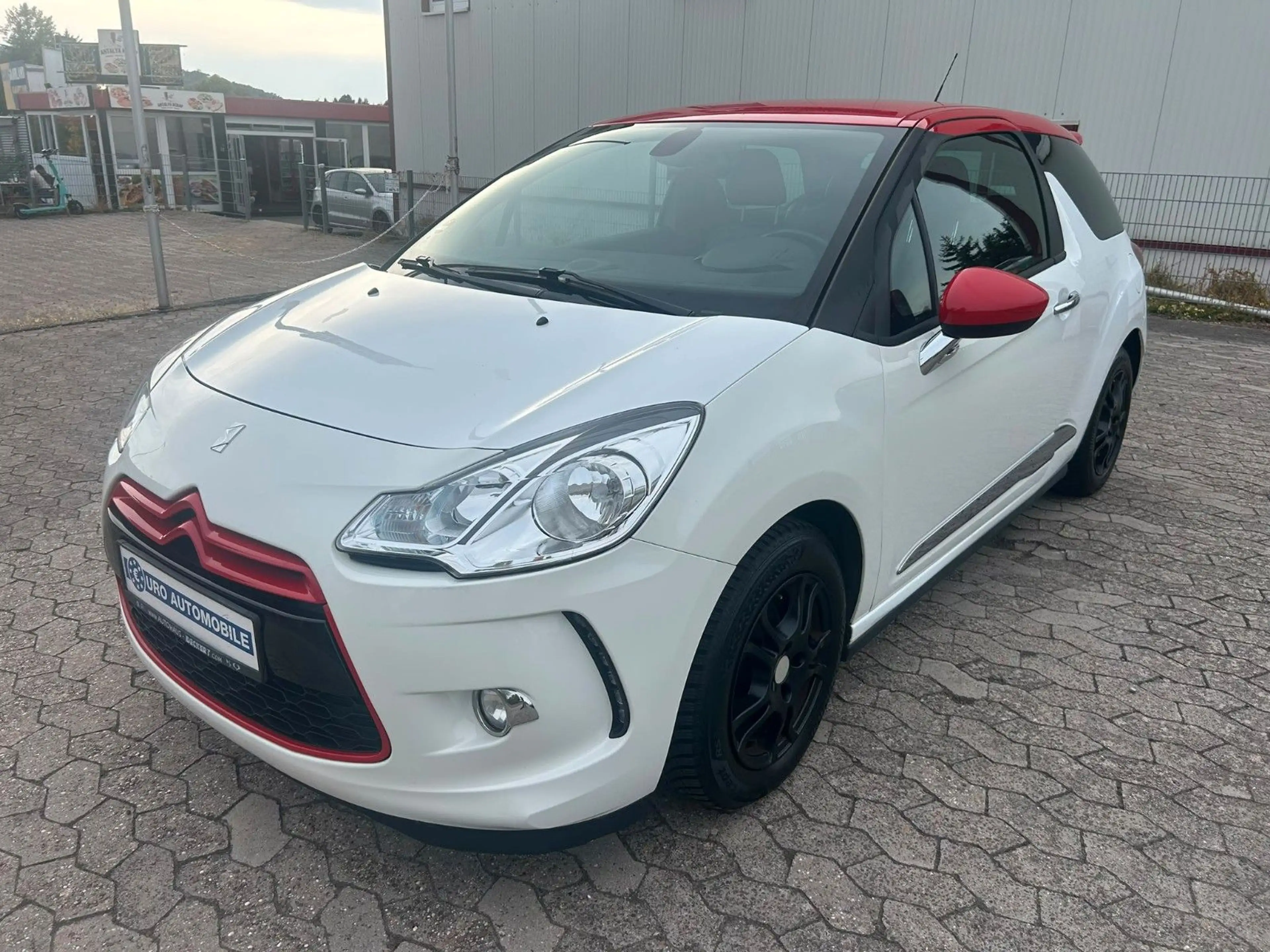 Citroen DS3 Red Edition PDC+TEMP+SHZ+NAVI+SPORT