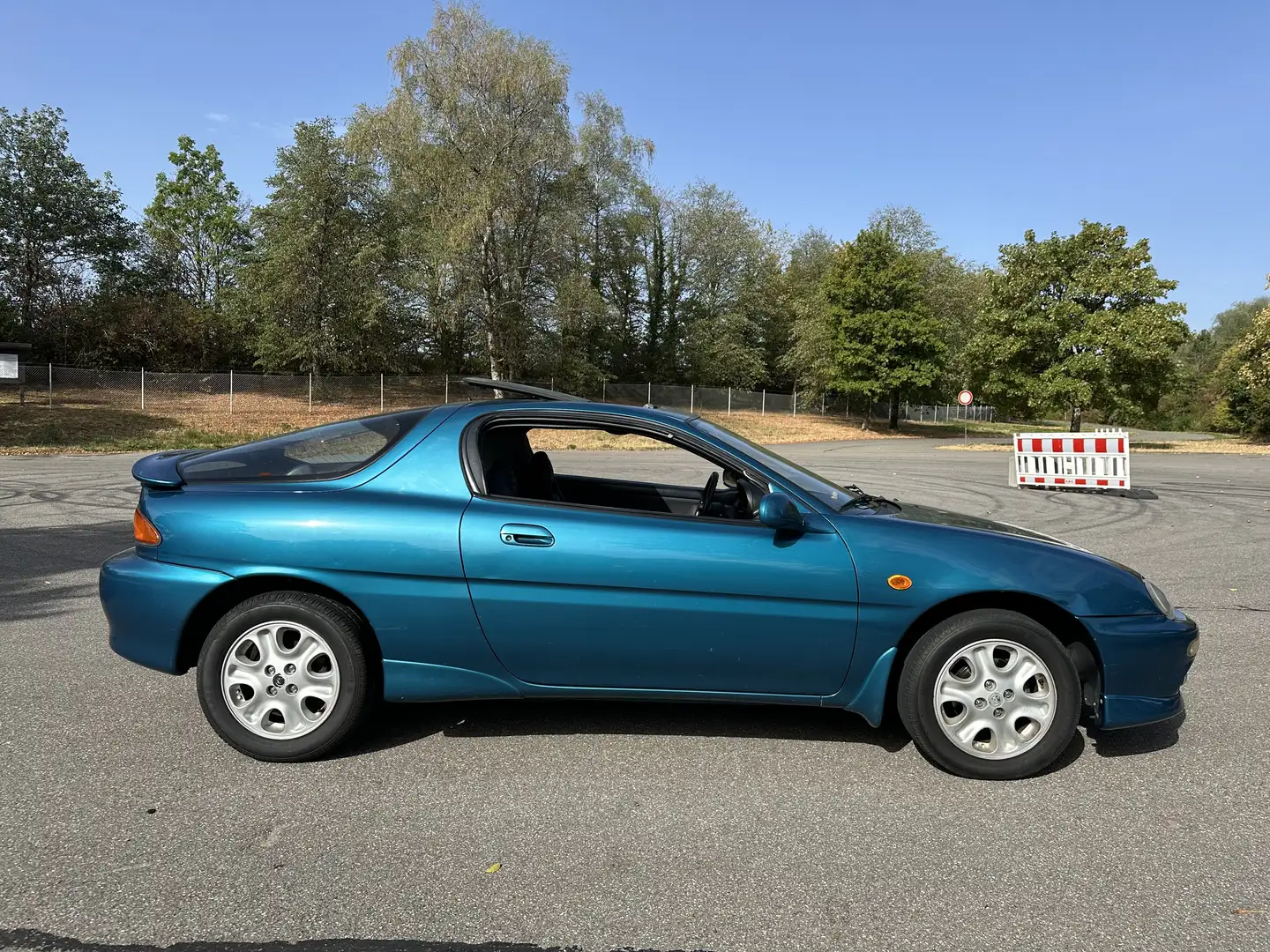 Mazda MX-3 V6 24V - 2
