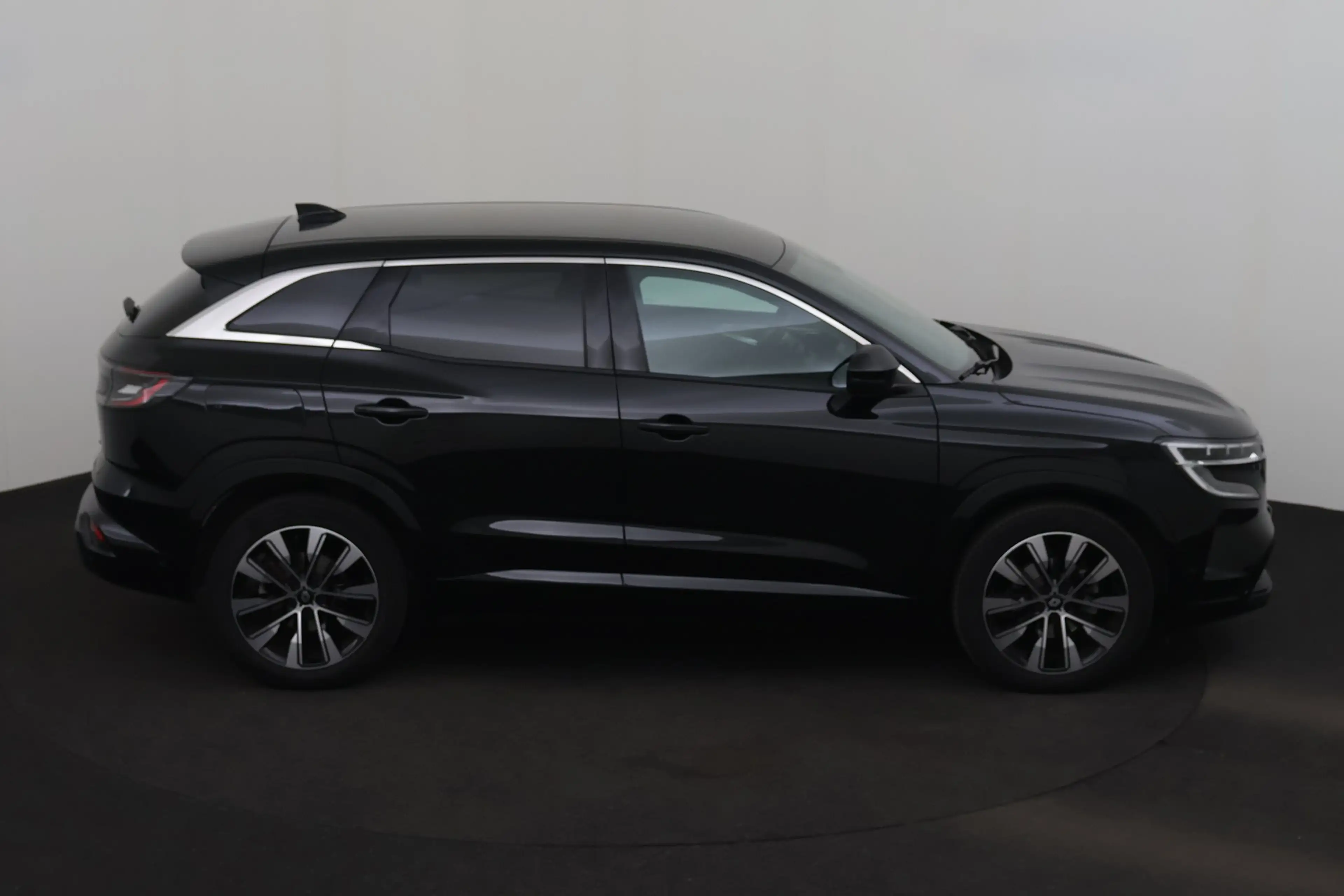 Renault Austral 1.3TCe EDC mHEV + A/T + GPS + CARPLAY + CAMERA + — photo 5