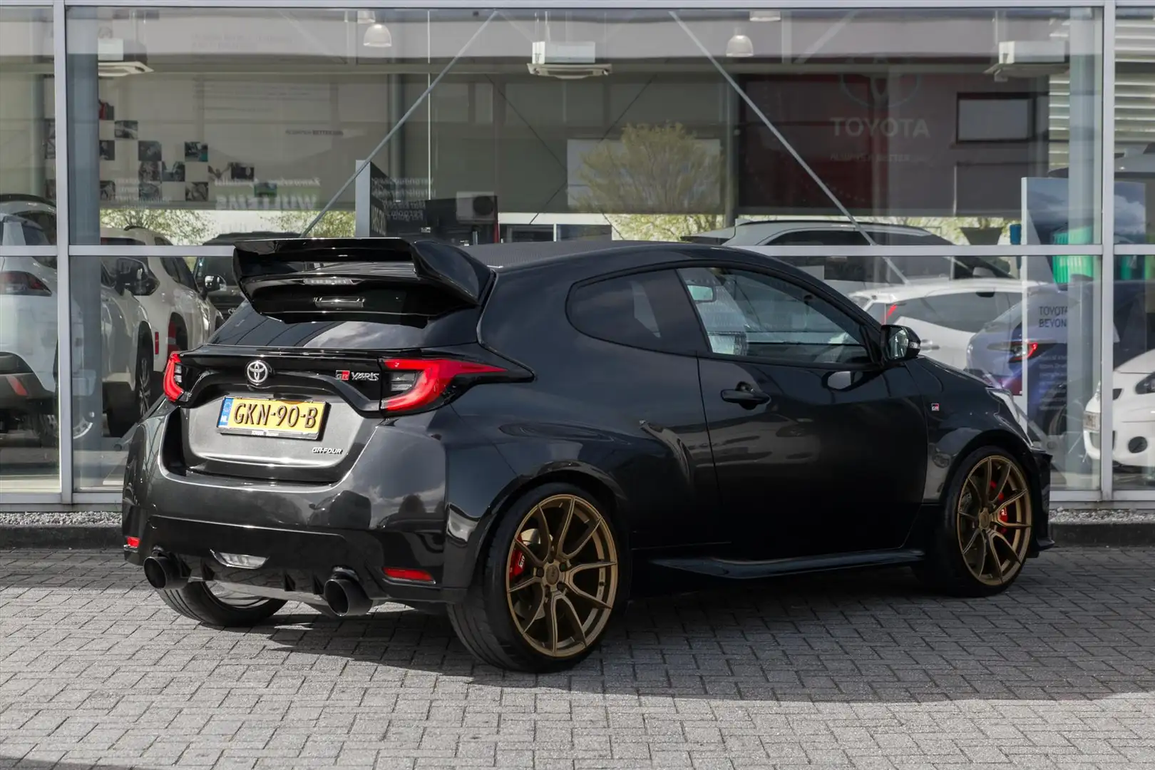 Toyota Yaris 1.6 GR Performance Milltek - TEC 19inch - Schwarz - 2