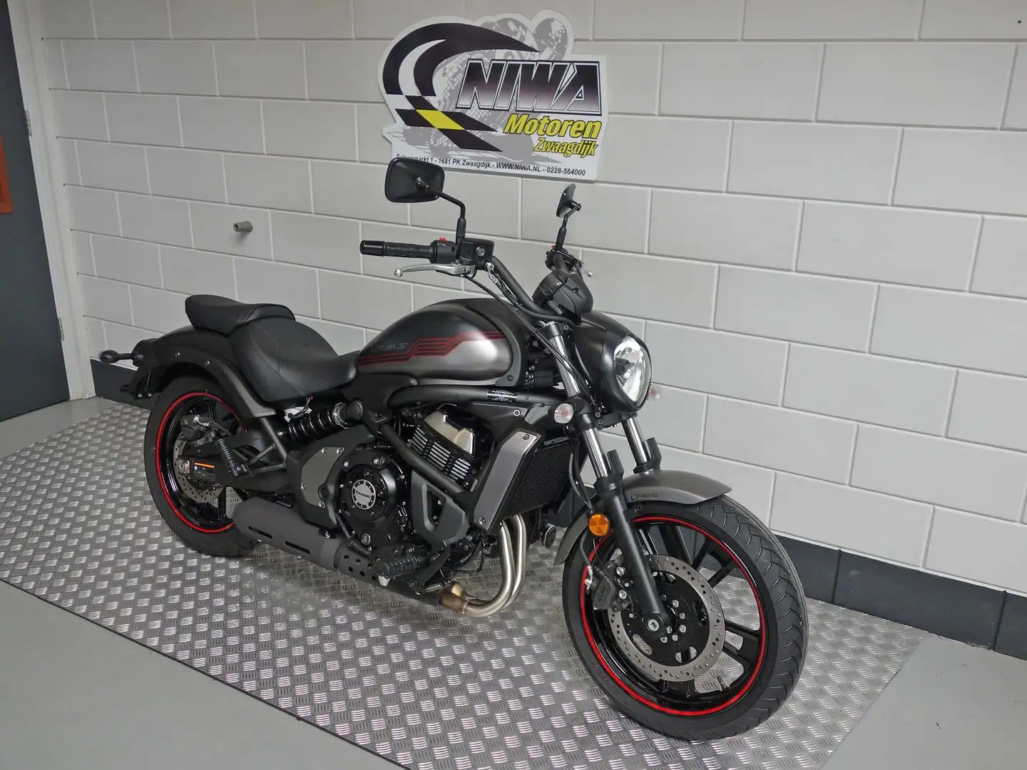 Kawasaki Vulcan S Rood - 2