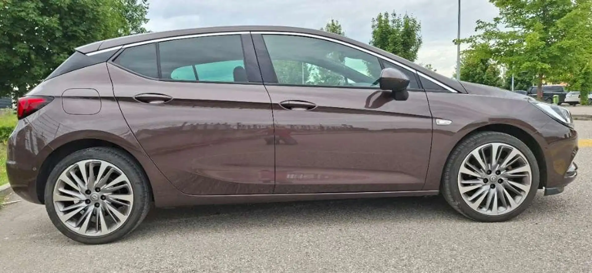 Opel Astra Astra 1,4 Turbo Ecotec Direct Injection Dynamic Braun - 1