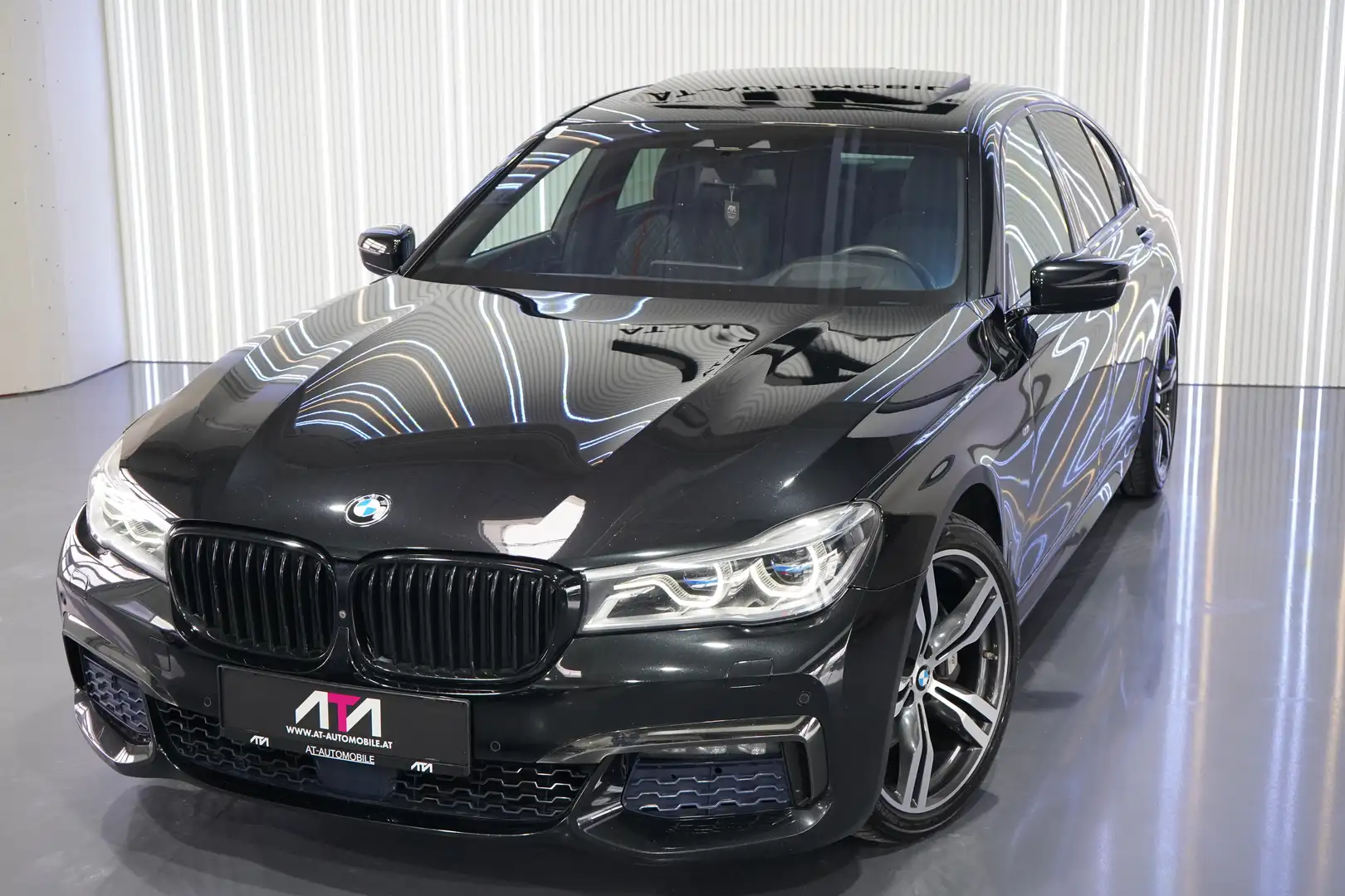 BMW 740 740 d xDrive M-Paket Soft/HUD/ACC Uvm.. Schwarz - 2