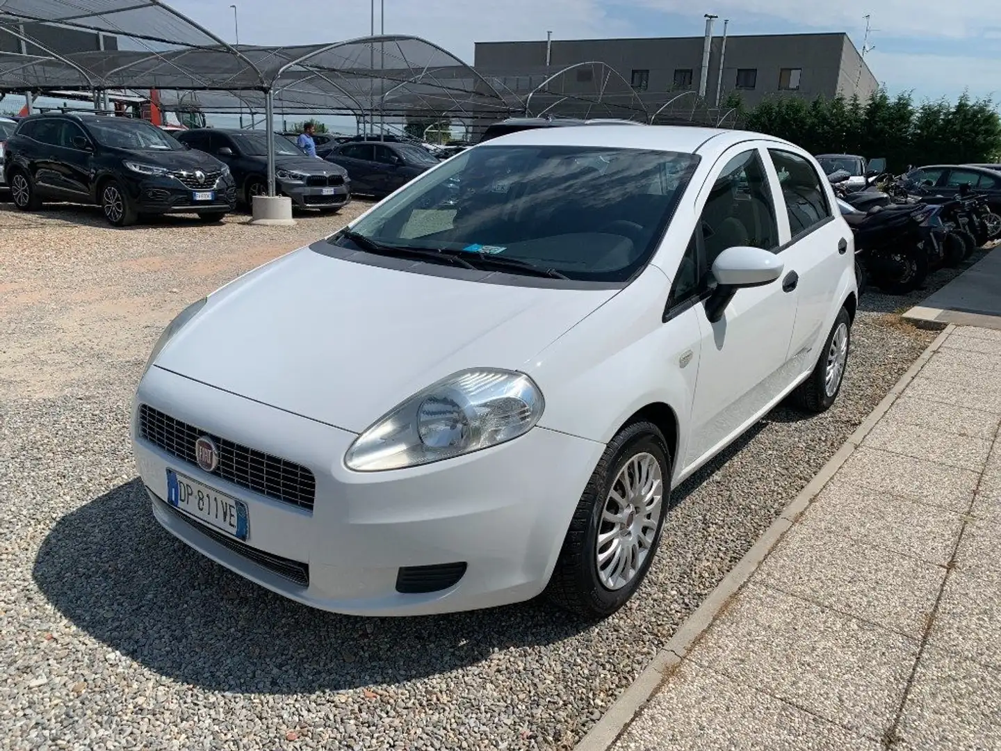 Fiat Grande Punto 1.4 5 porte Fun Bianco - 1