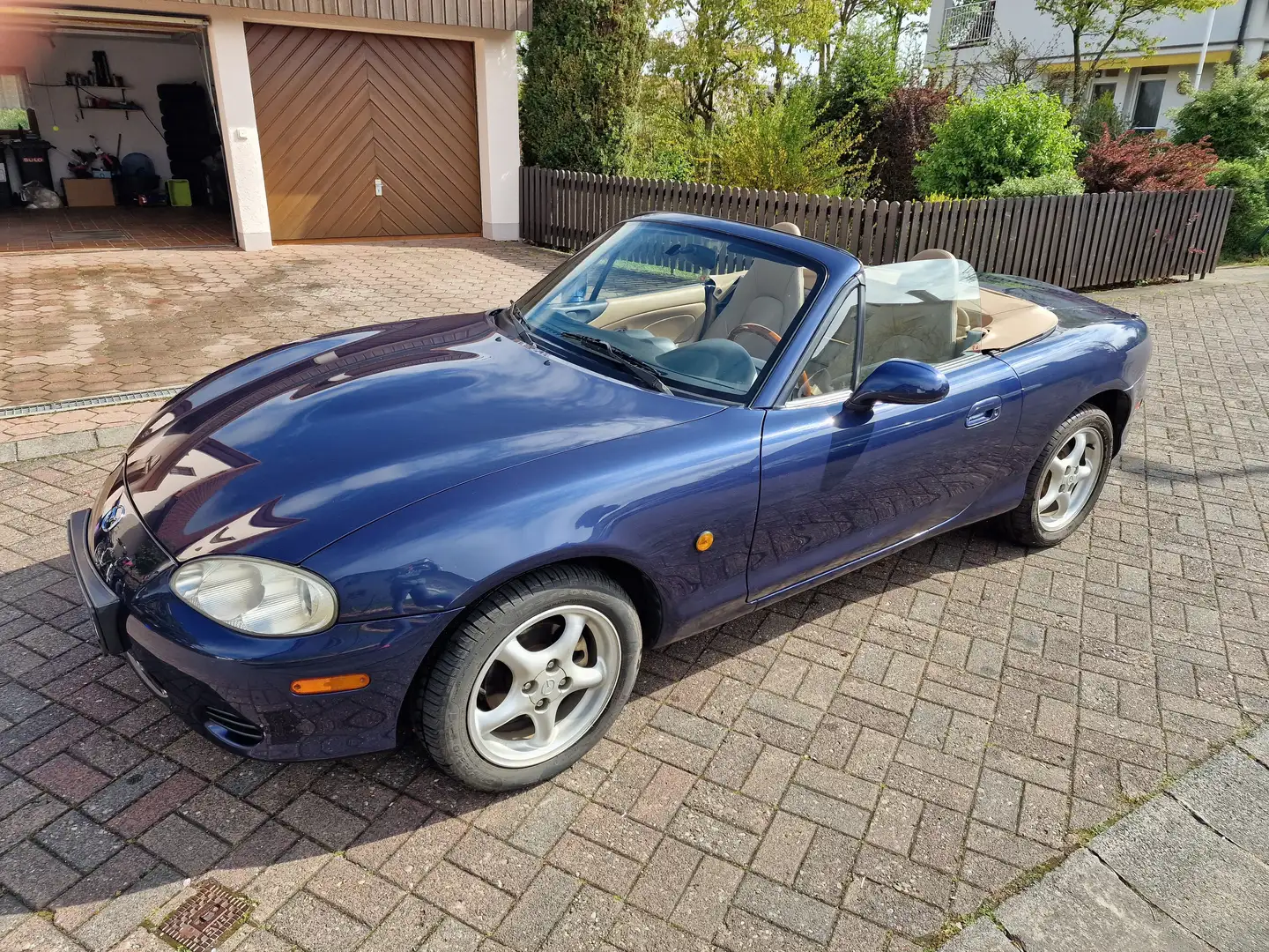 Mazda MX-5 MX-5 1.6i 16V - Top gepflegt! Nur Sommerfahrzeug! Bleu - 1