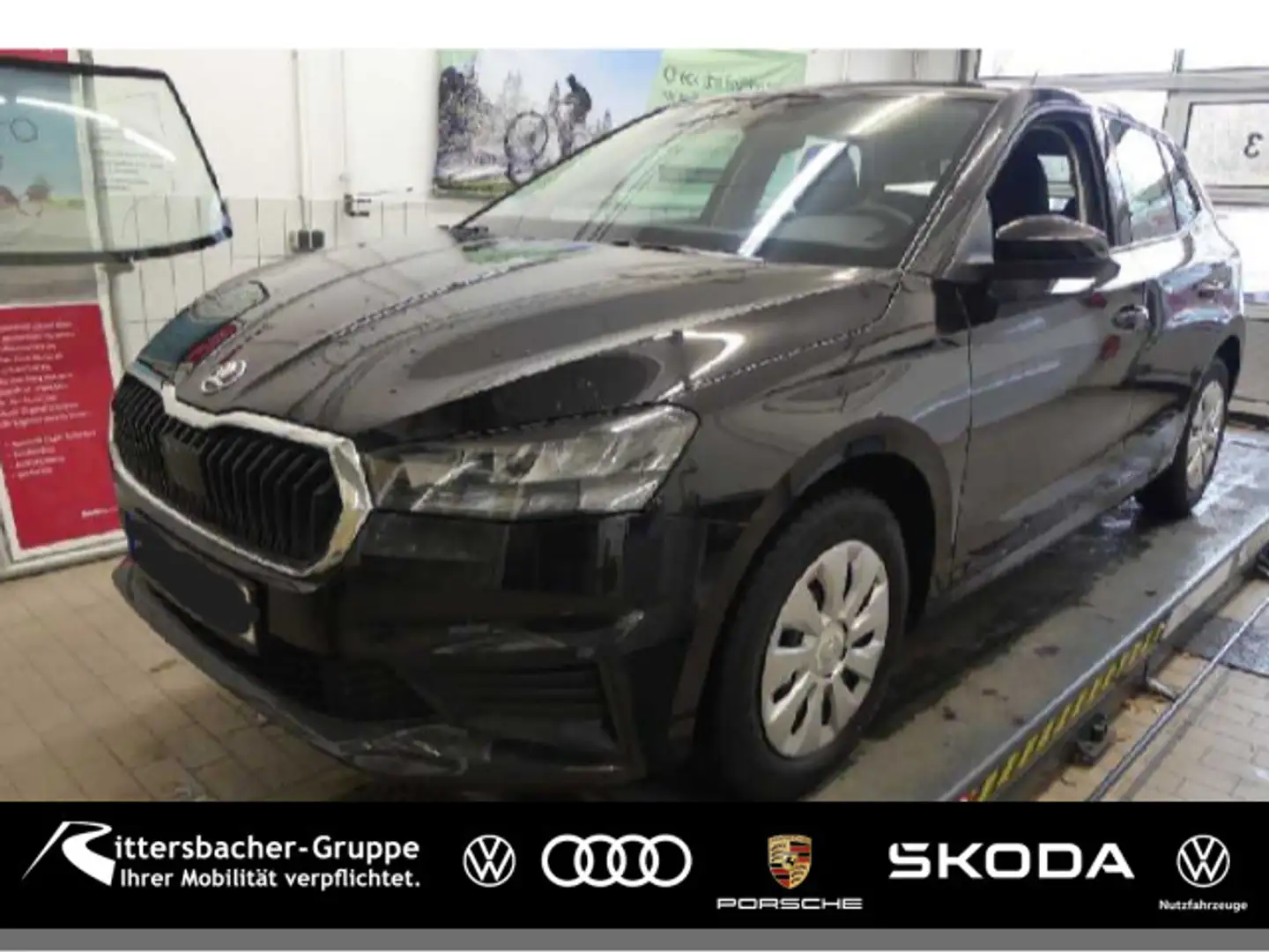 Skoda Fabia Active 1.0 TSI PDC Smartlink Klima Schwarz - 1