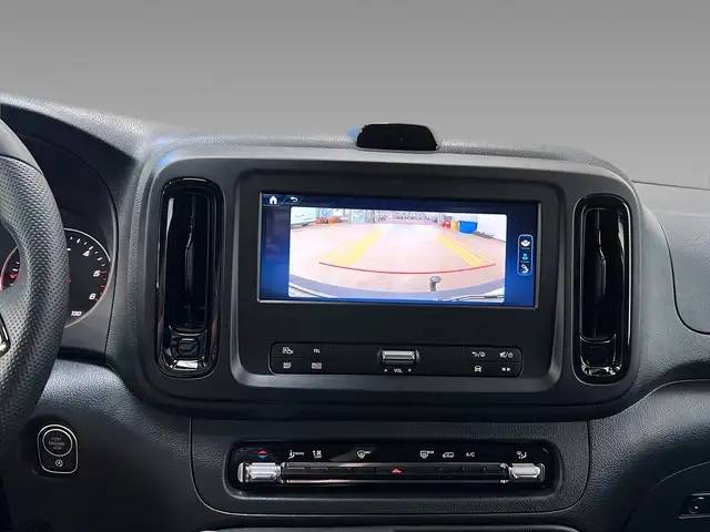 Mercedes-Benz Vito view 12