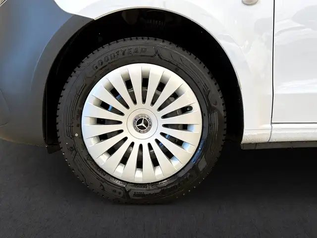 Mercedes-Benz Vito view 7
