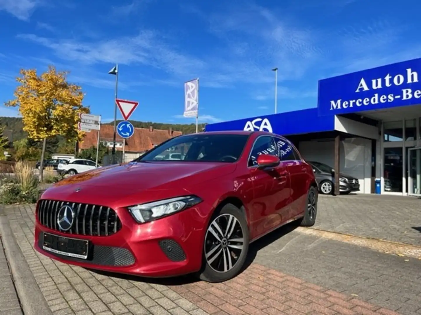 Mercedes-Benz A 180 d Edition Progressive+LED+Kamera+Totwinkel+Smartph Rot - 2