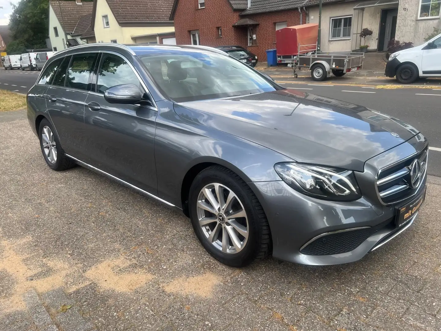 Mercedes-Benz E 200 d Avantgarde 1.HD/KAMERA/PDC/T.LEDER/NAVI Grigio - 1