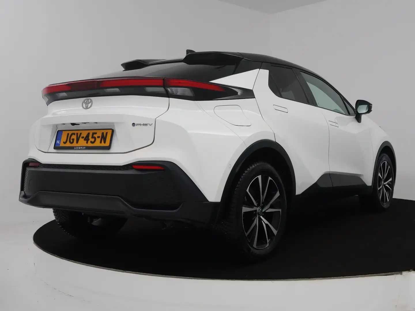 Toyota C-HR 2.0 Plug-in Hybrid 220 First Edition | Navigatie | Blanc - 2