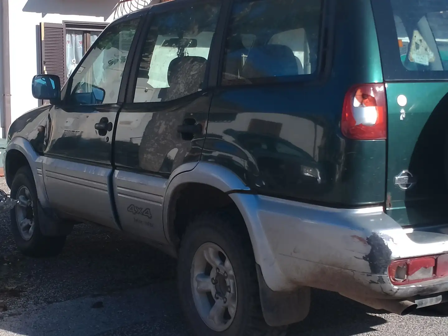 Nissan Terrano 5p 2.7 tdi SE - 1