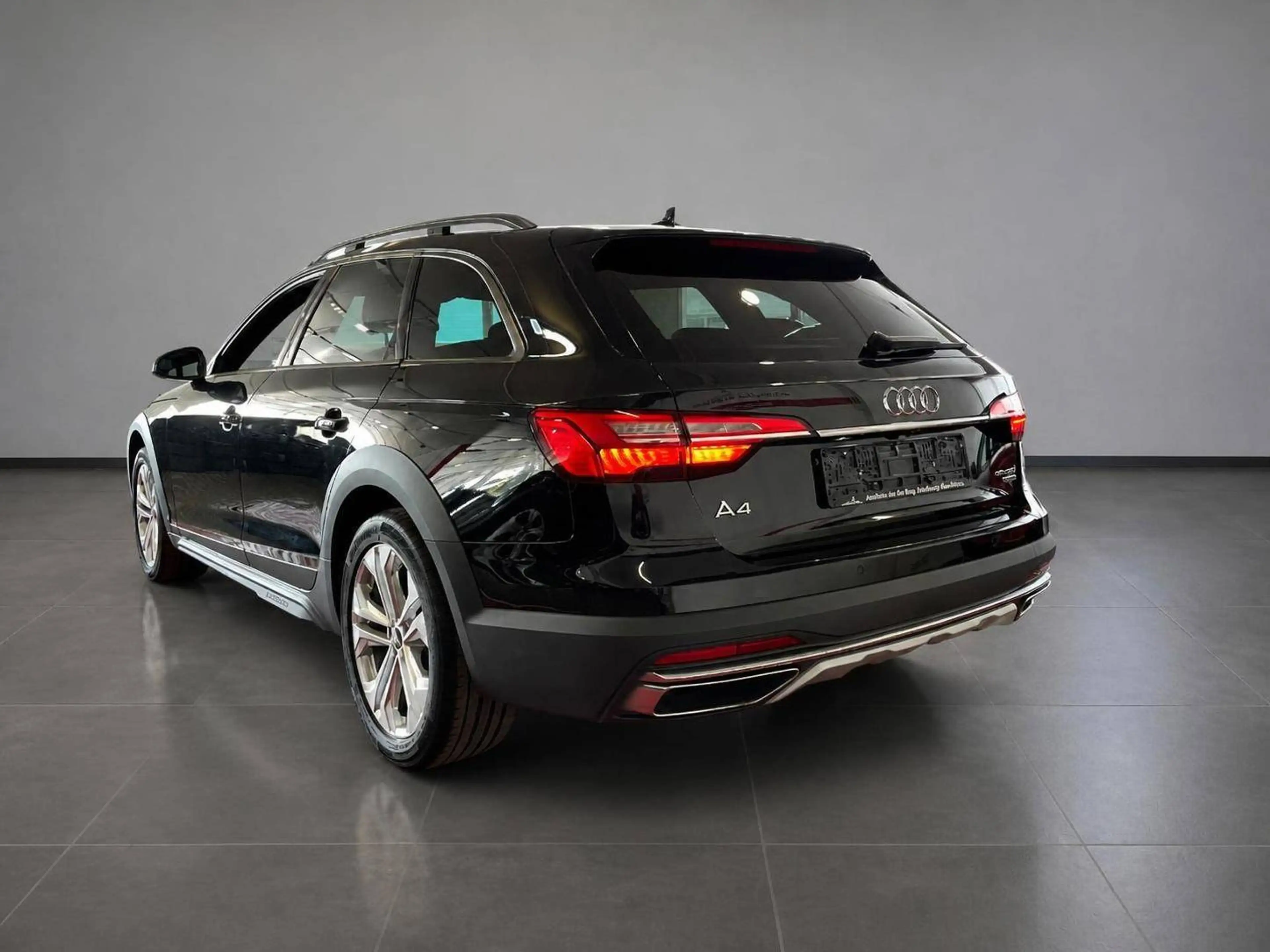 Audi A4 allroad 40 TDI/Pano/AHK/Kamera/LED/2.Hand — photo 5