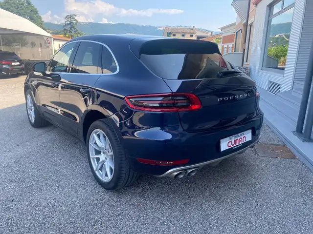 Porsche Macan view 6