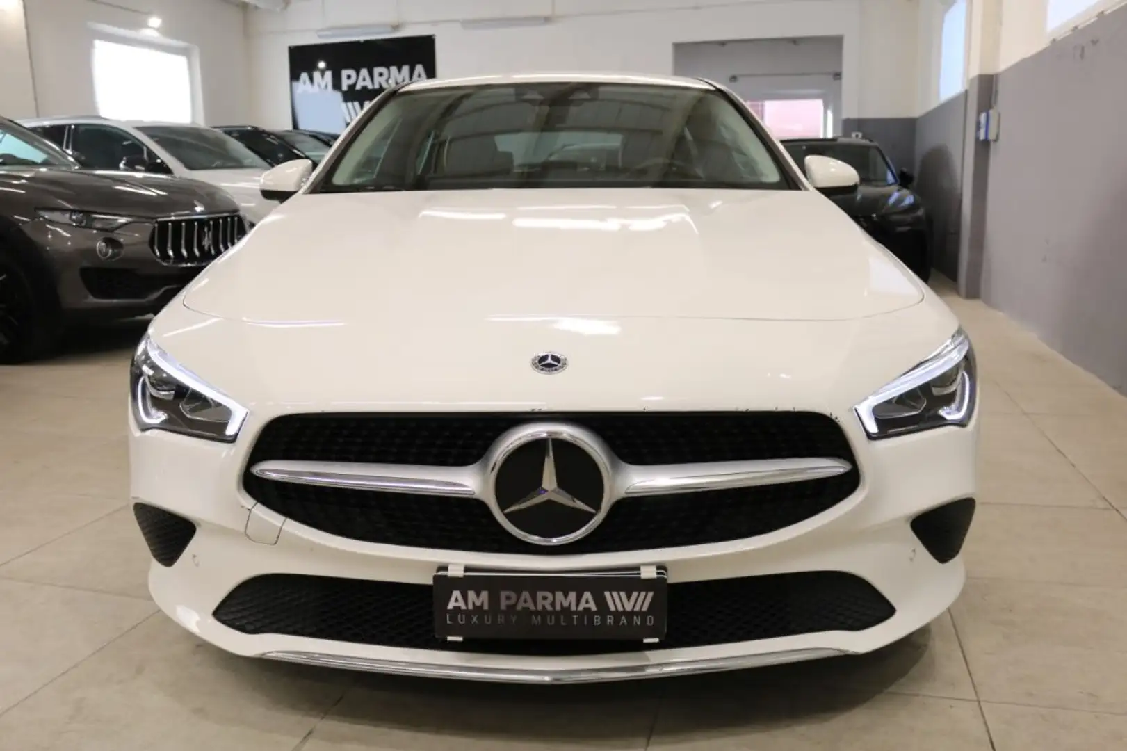 Mercedes-Benz CLA 200 d Automatic Shooting Brake Sport Weiß - 2