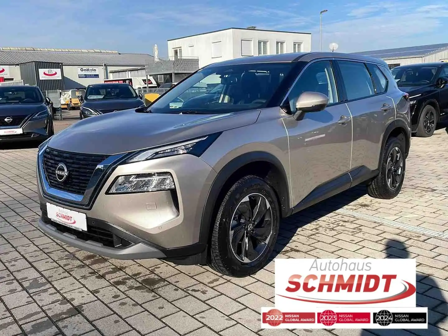 Nissan X-Trail 1.5 VC-T Acenta Familie/Navi Zilver - 1