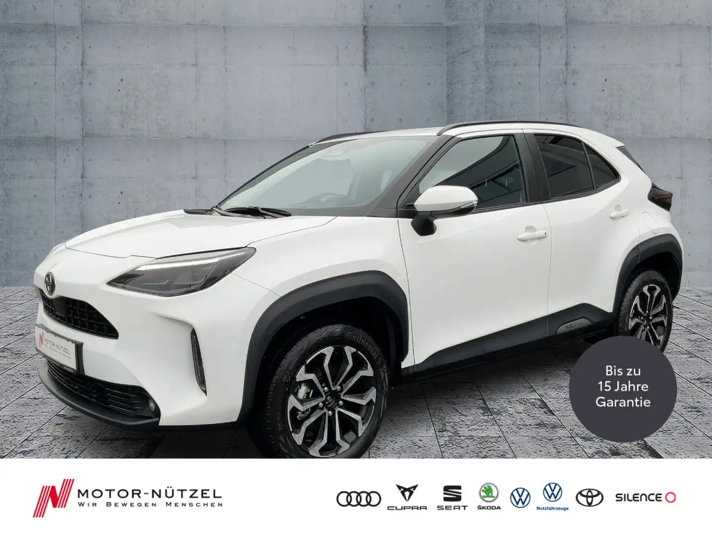 Toyota Yaris Cross 1.5Hybrid TEAMPLAYER LED+NAV+ACC+RFK Wit - 1