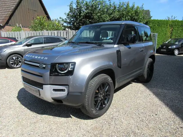 Land Rover Defender 90 D250 S