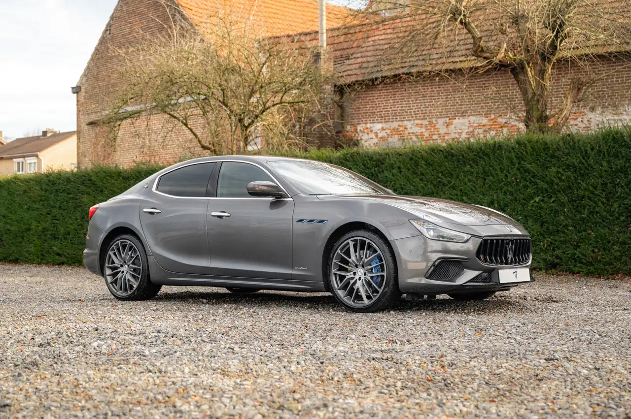 Maserati Ghibli 2021 — фото 22
