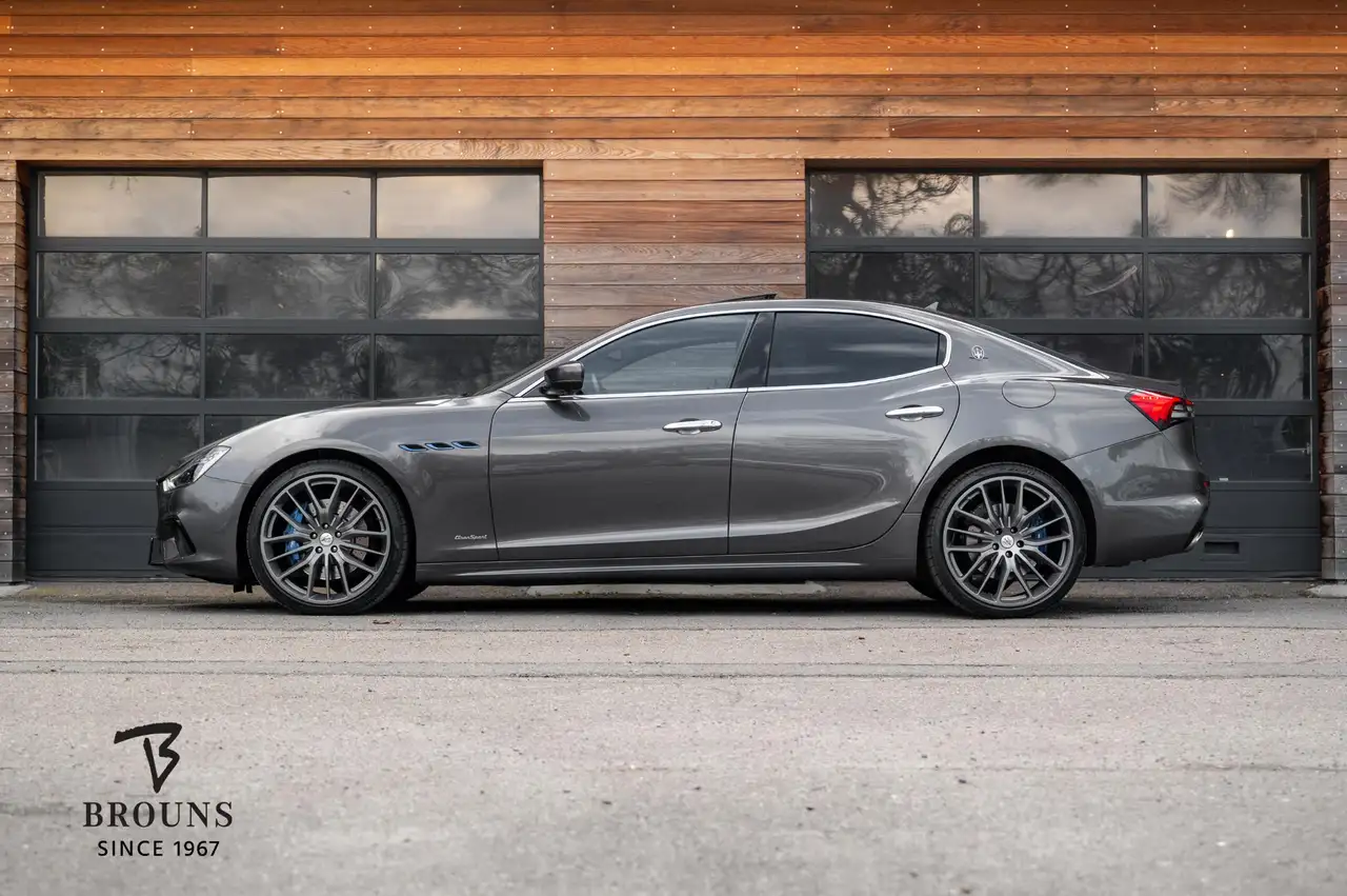 Maserati Ghibli 2021