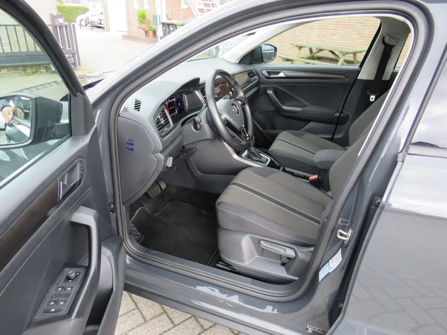 Volkswagen T-Roc 1.5 TSI Style Automaat 56.000Km! * Rijklaarprijs i Grijs - 2