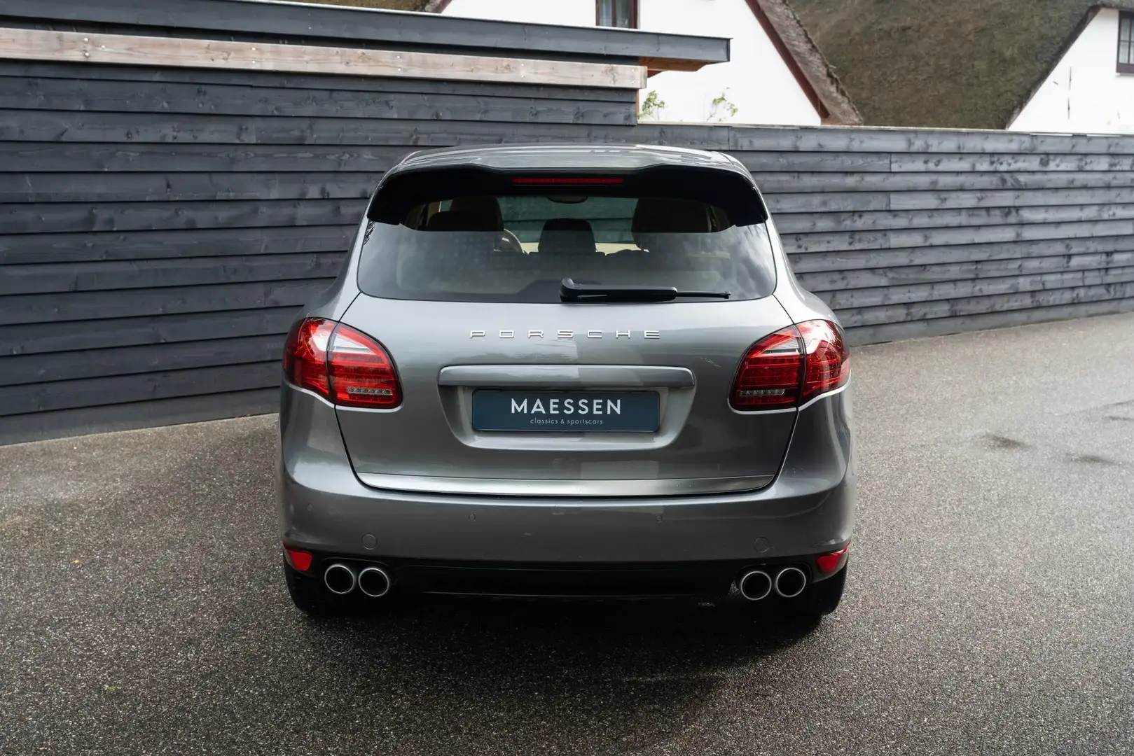 Porsche Cayenne 4.8 Turbo Perfecte staat - Bijna Youngtimer Grijs - 2