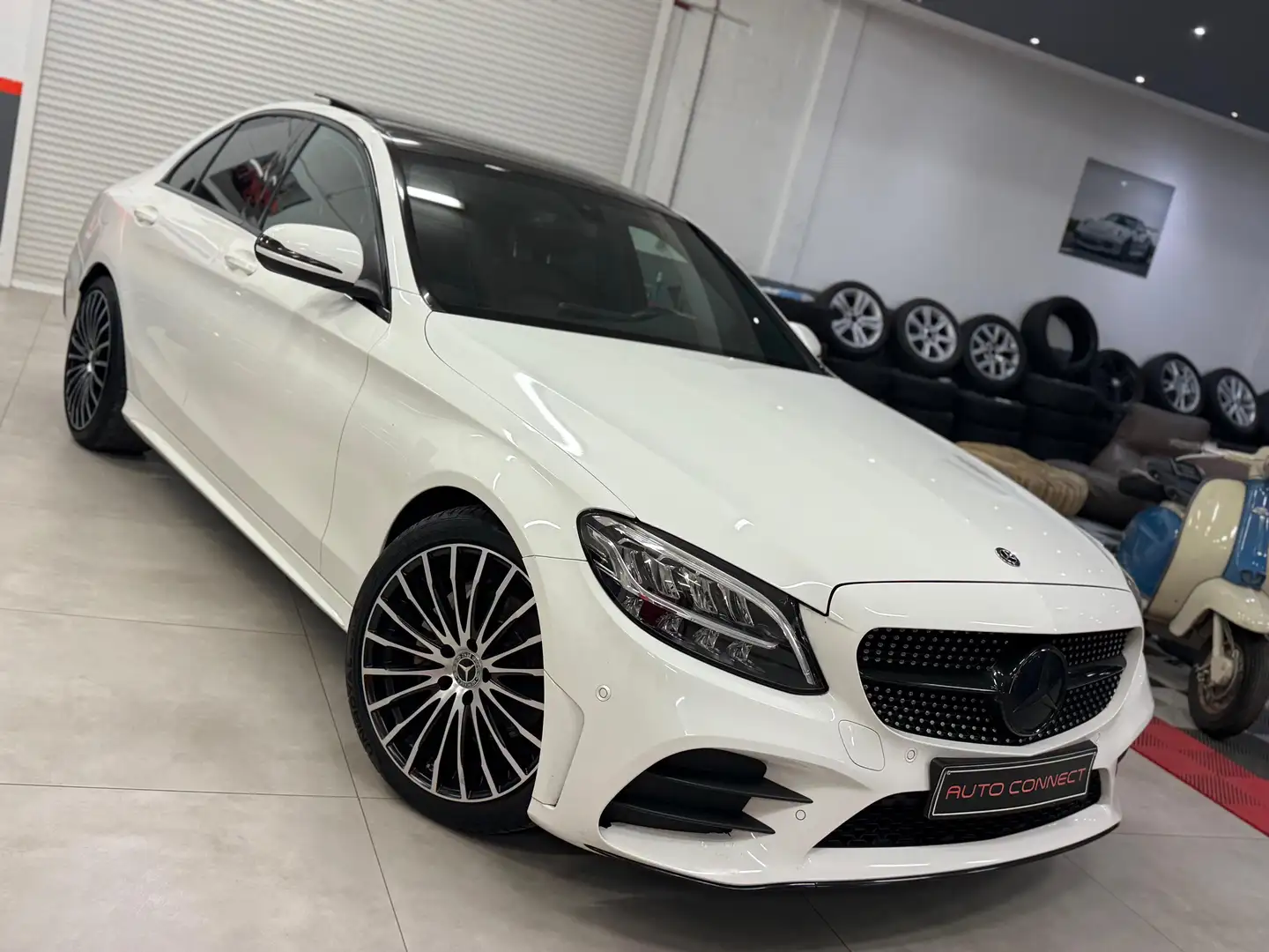 Mercedes-Benz C 200 *PACK AMG*TOIT PANO*NAVI*CAMERA*LOOK-63S*LED* Blanc - 1