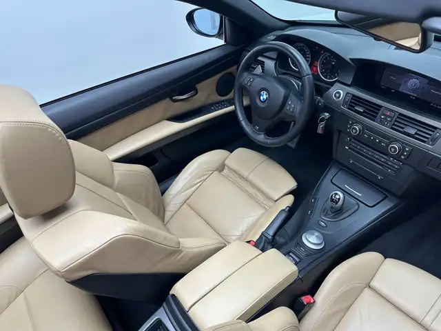 BMW M3 E93 DKG V8. M-Perfomance ESD - Sammlerzustand - Ansicht 28