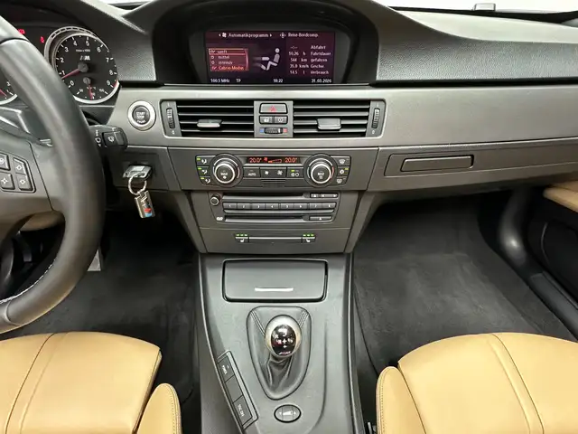 BMW M3 E93 DKG V8. M-Perfomance ESD - Sammlerzustand - Ansicht 32