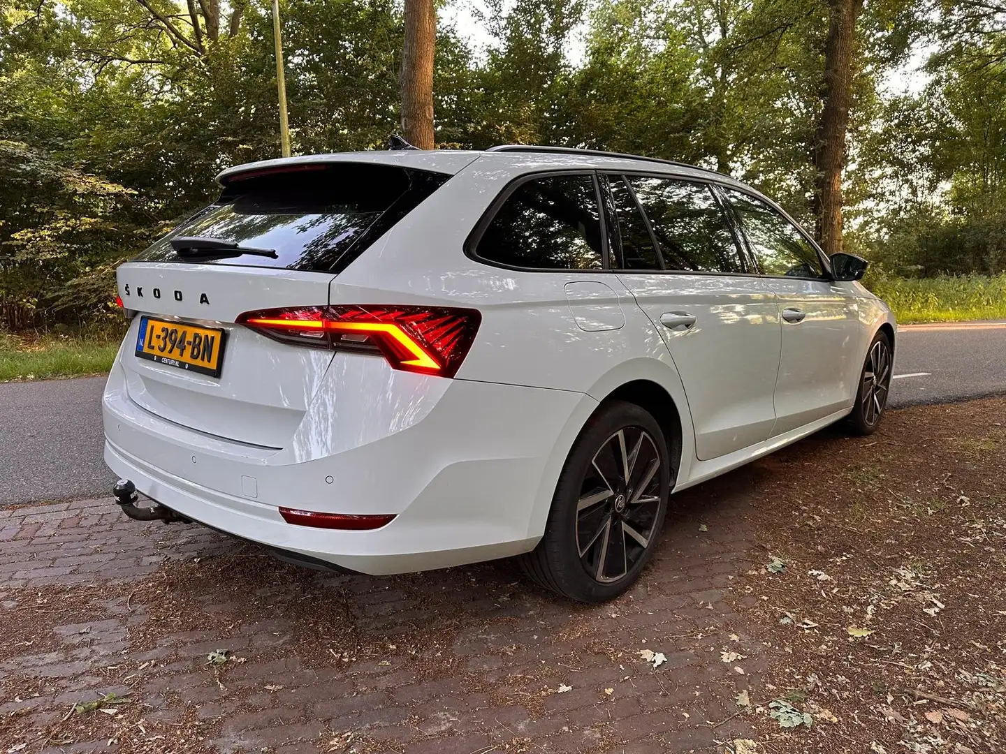 Skoda Octavia Octavia 1.0 e-TSI Sport Bns Bianco - 2