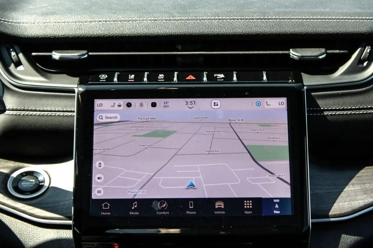 Jeep Grand Cherokee снимка Jeep Grand Cherokee