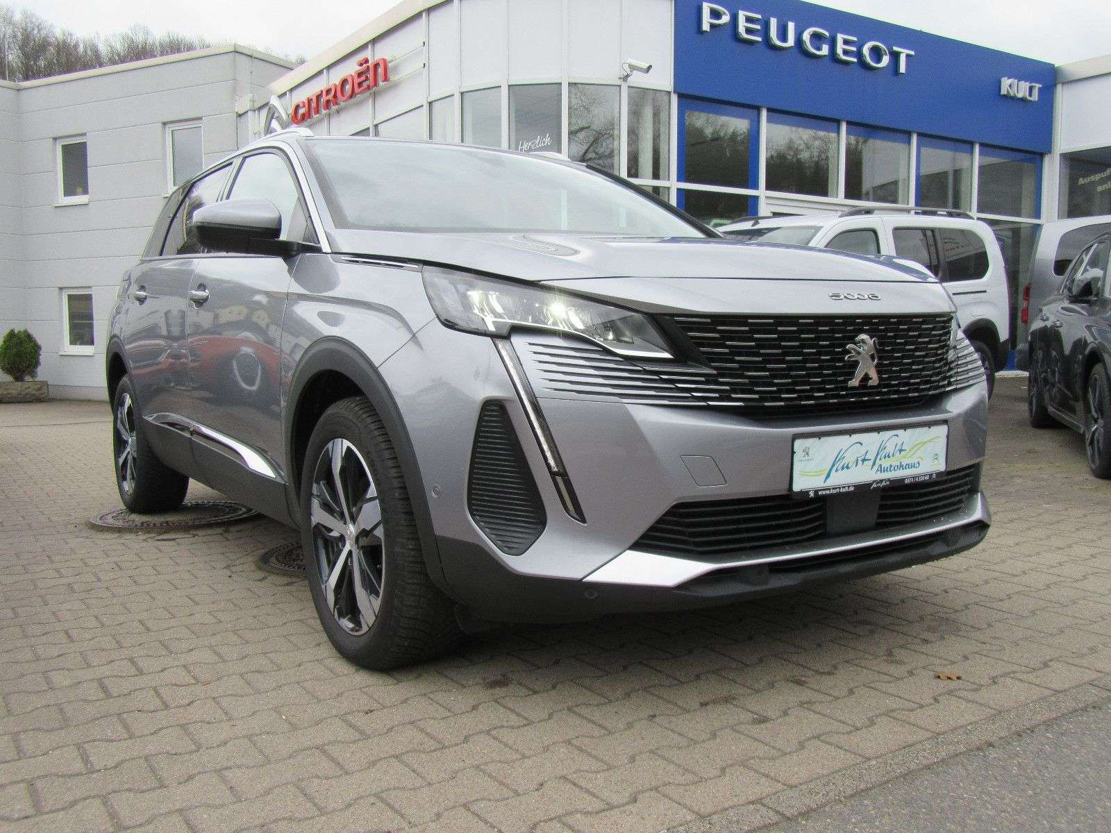 Second hand Peugeot 5008 1.2