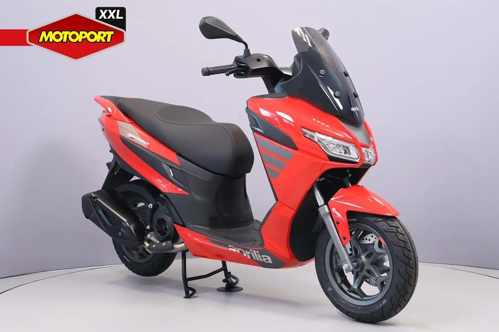 Aprilia SXR 50 Rood - 2